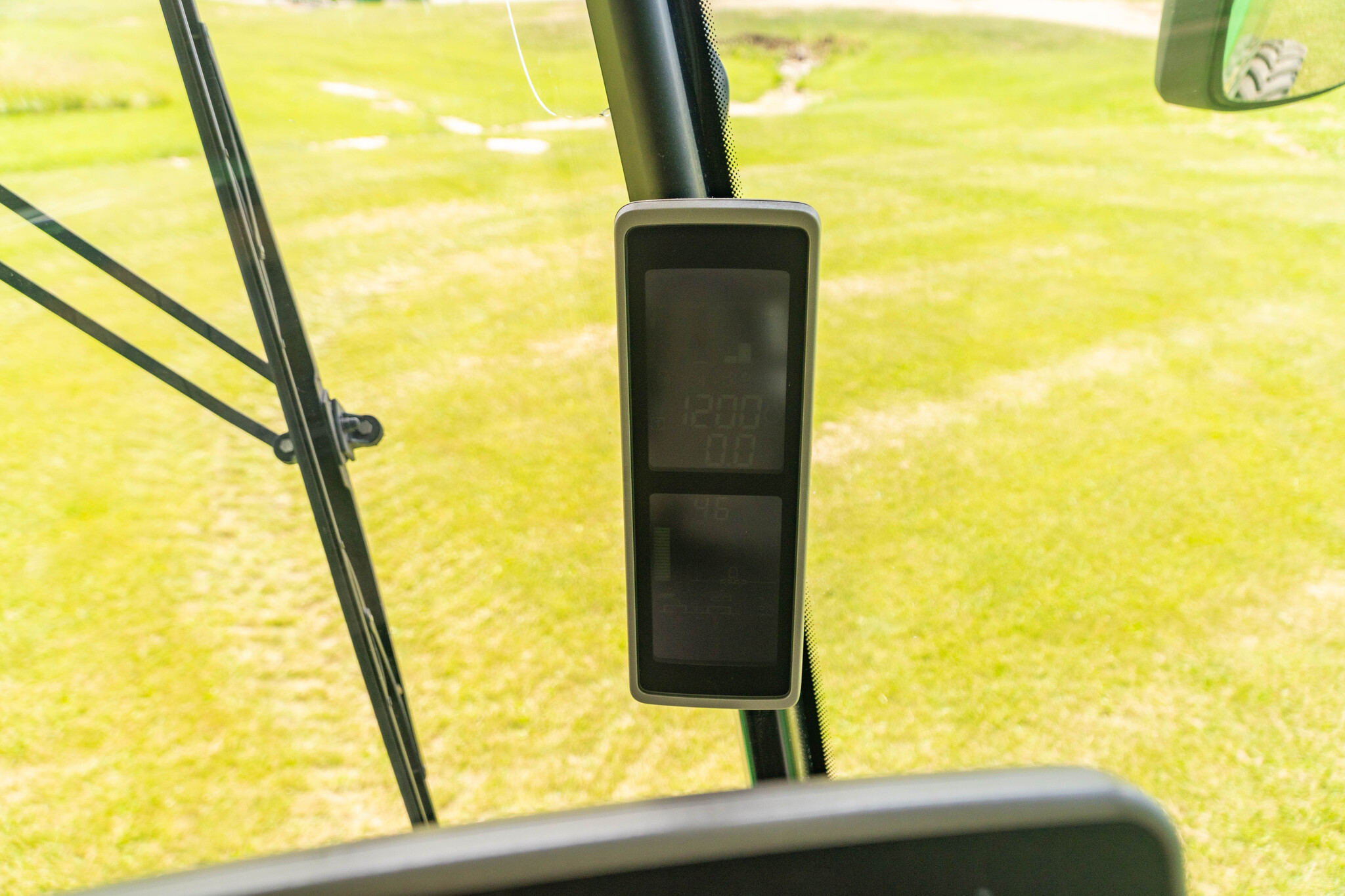 Used 2017 John Deere S680 Combines at Koenig Equipment in Anna, OH - PhotoXL43