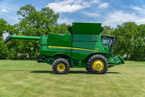 Used 2017 John Deere S680 Combines at Koenig Equipment in Anna, OH - Photo5