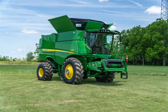 Used 2017 John Deere S680 Combines at Koenig Equipment in Anna, OH - Photo6