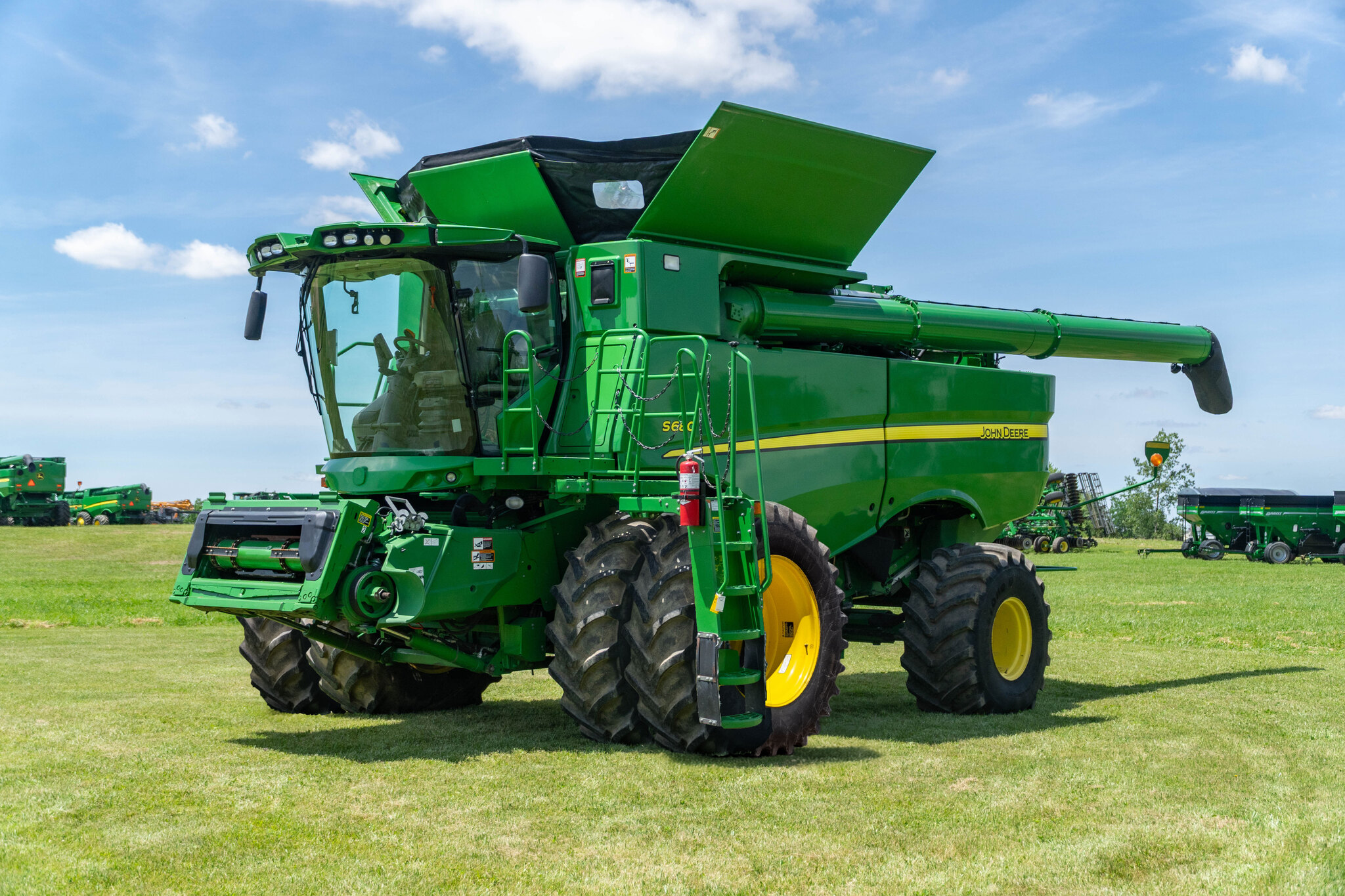 Used 2017 John Deere S680 Combines at Koenig Equipment in Anna, OH - PhotoXL0