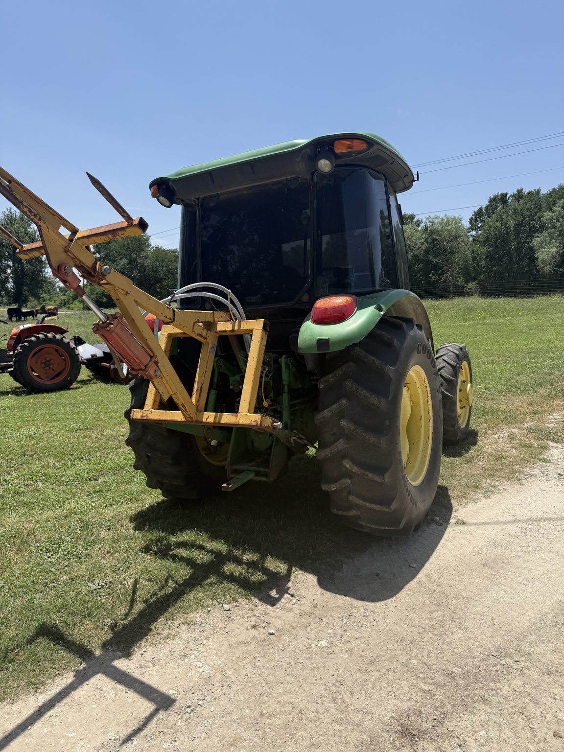 2014 John Deere 5055E Image 6