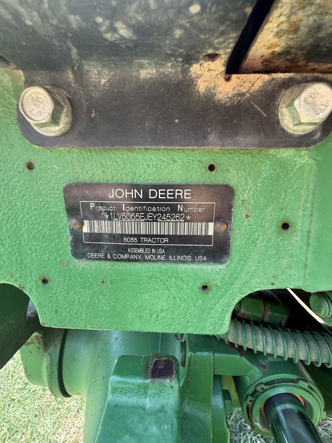 2014 John Deere 5055E Image 12