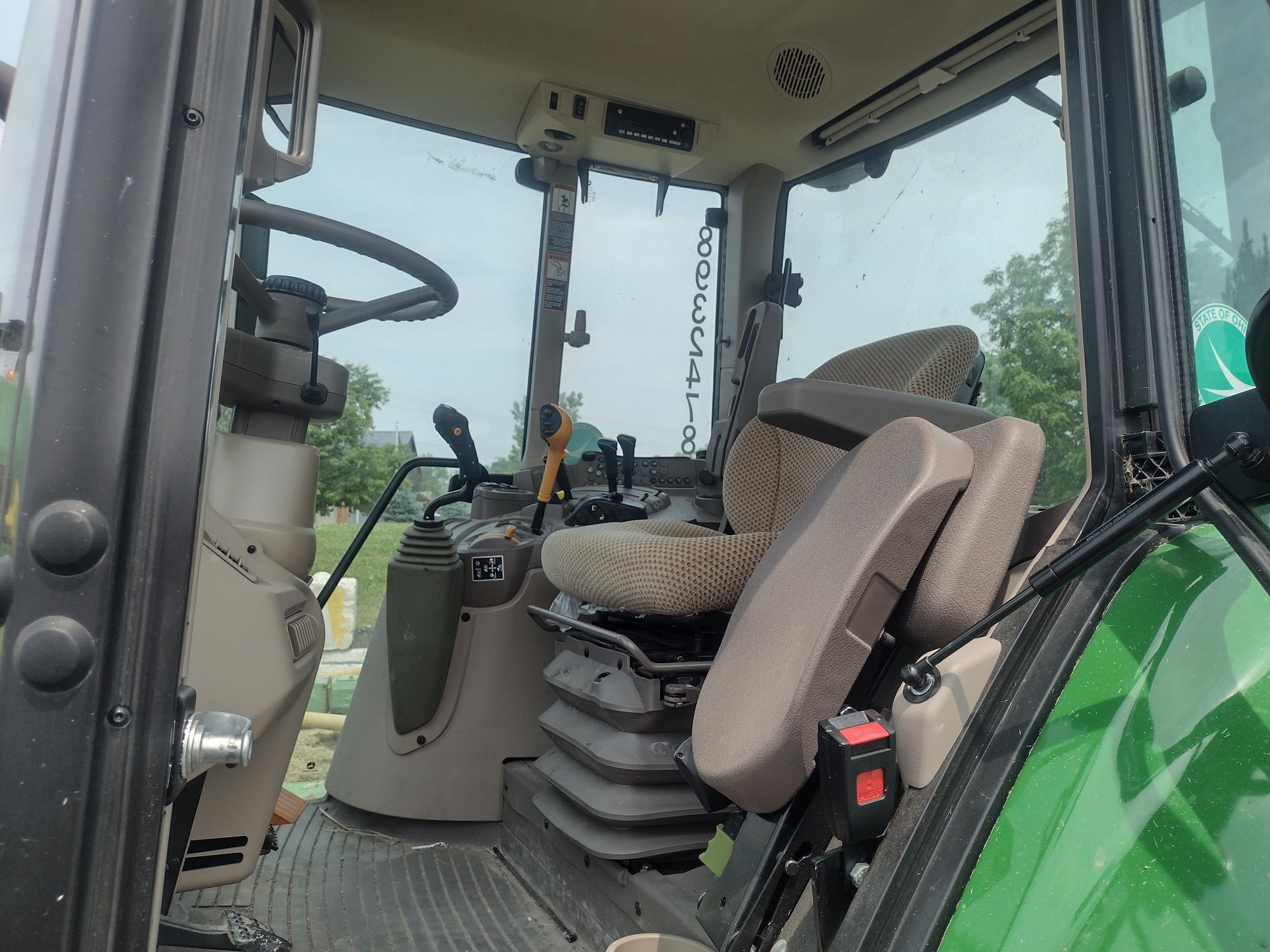 2023 John Deere 6120M Image 4