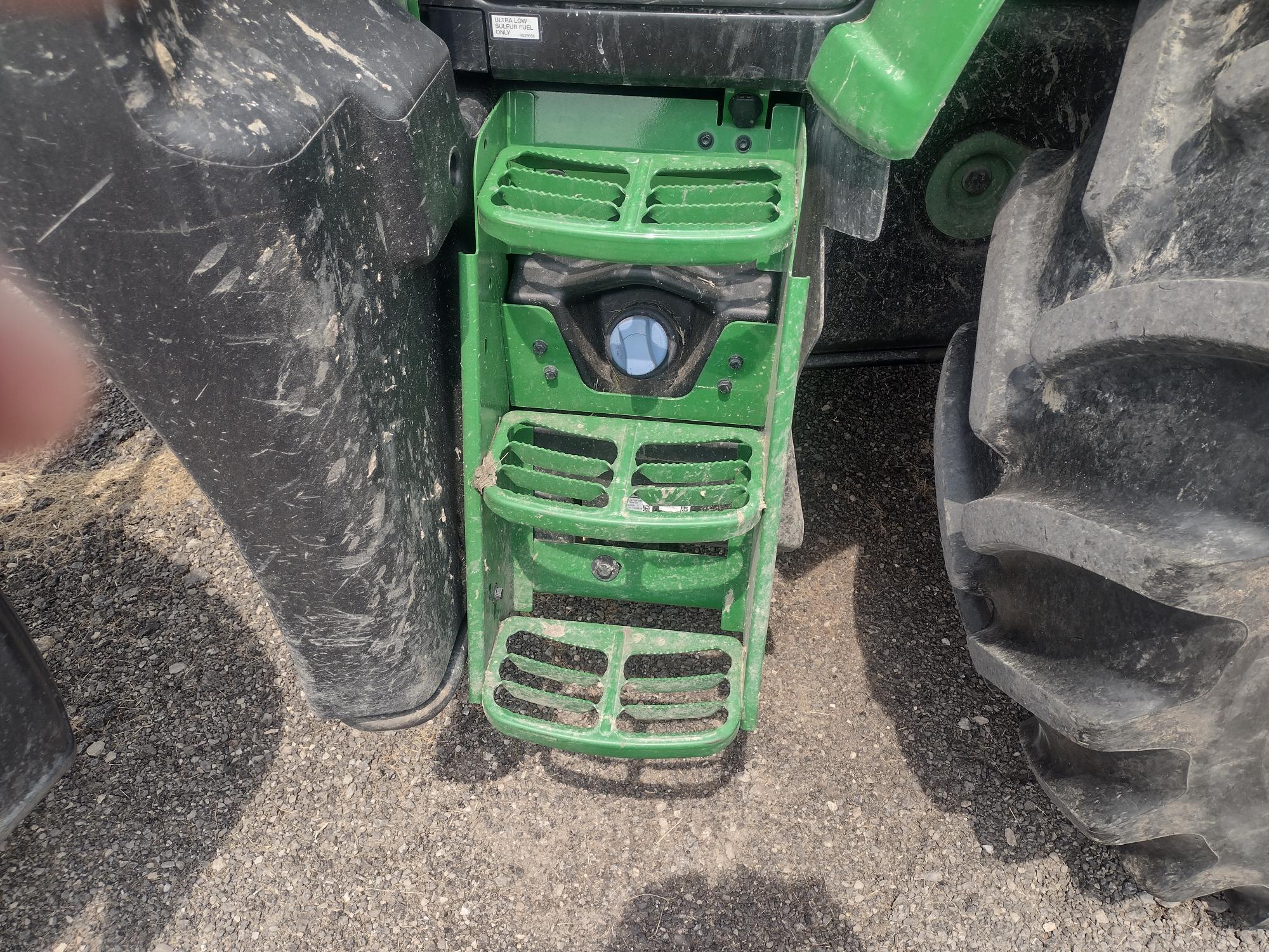 2023 John Deere 6120M Image 5