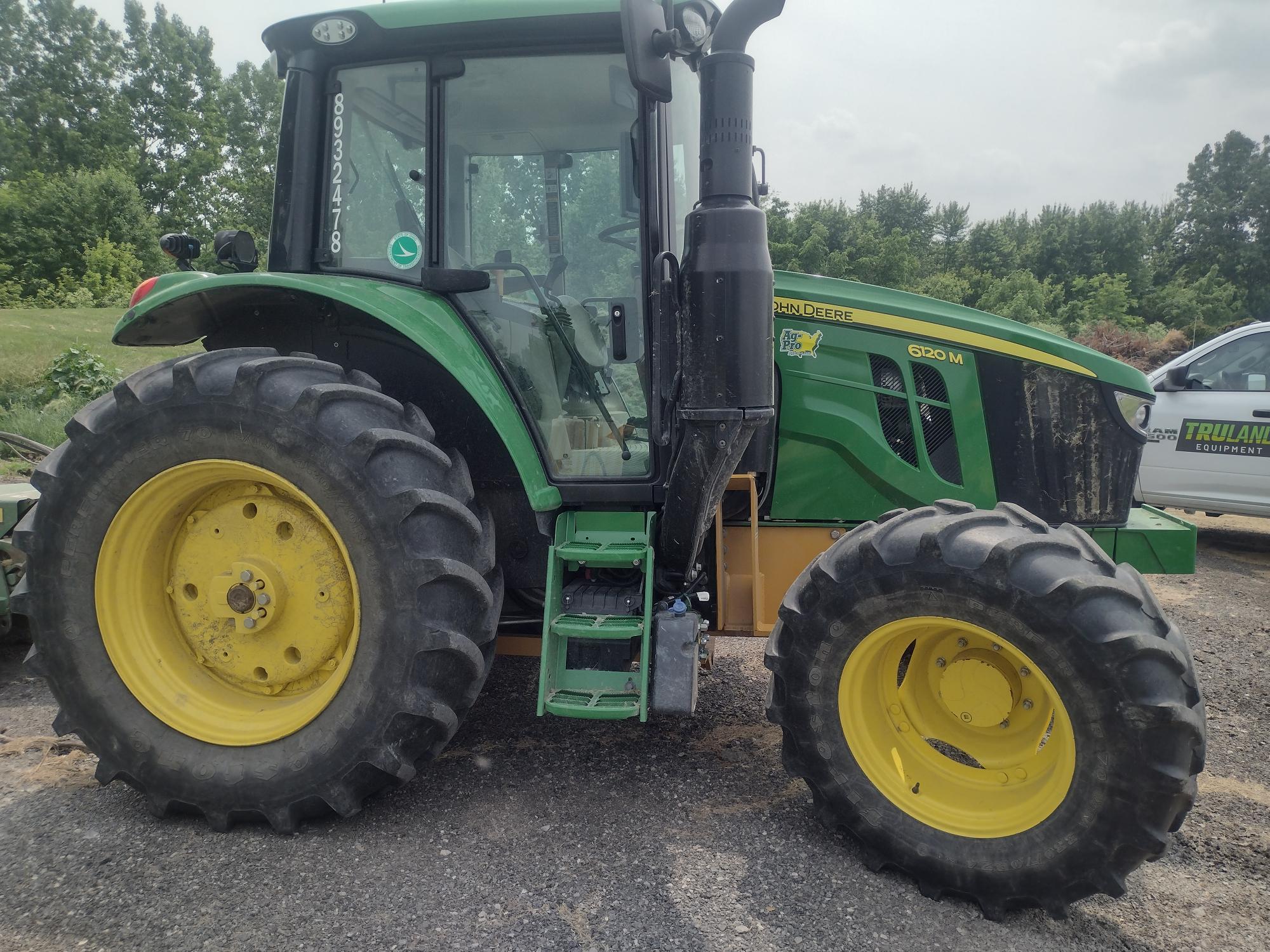 2023 John Deere 6120M Image 9
