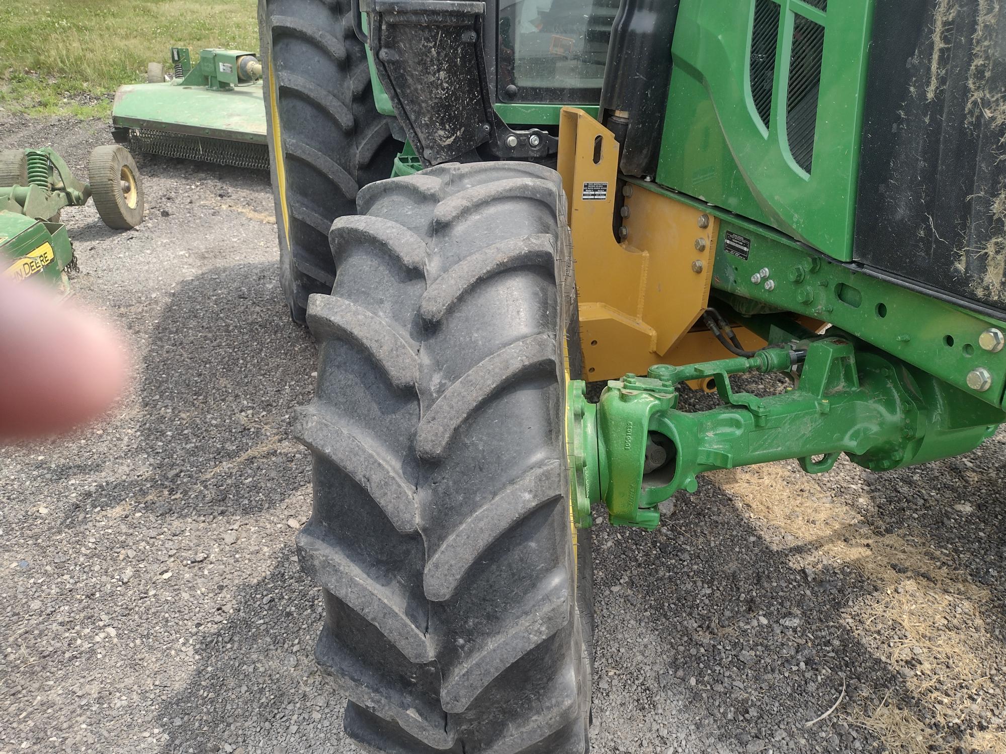 2023 John Deere 6120M Image 12