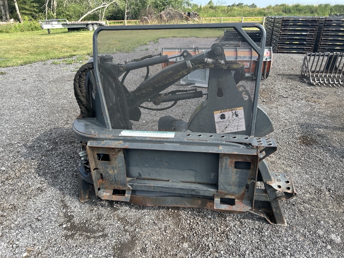2018 John Deere 333G Image 6