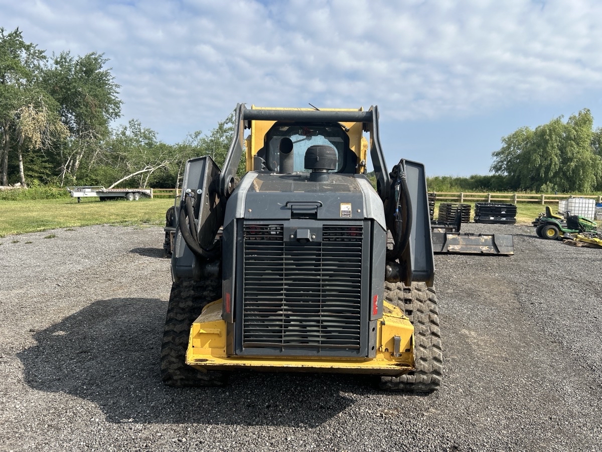 2018 John Deere 333G Image 4