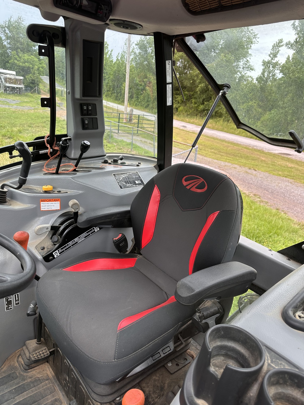 2023 Mahindra 6065 Image 8
