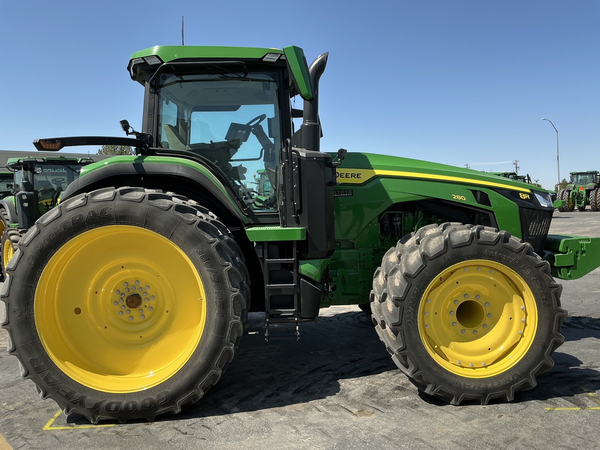 2023 John Deere 8R 280 Image 5