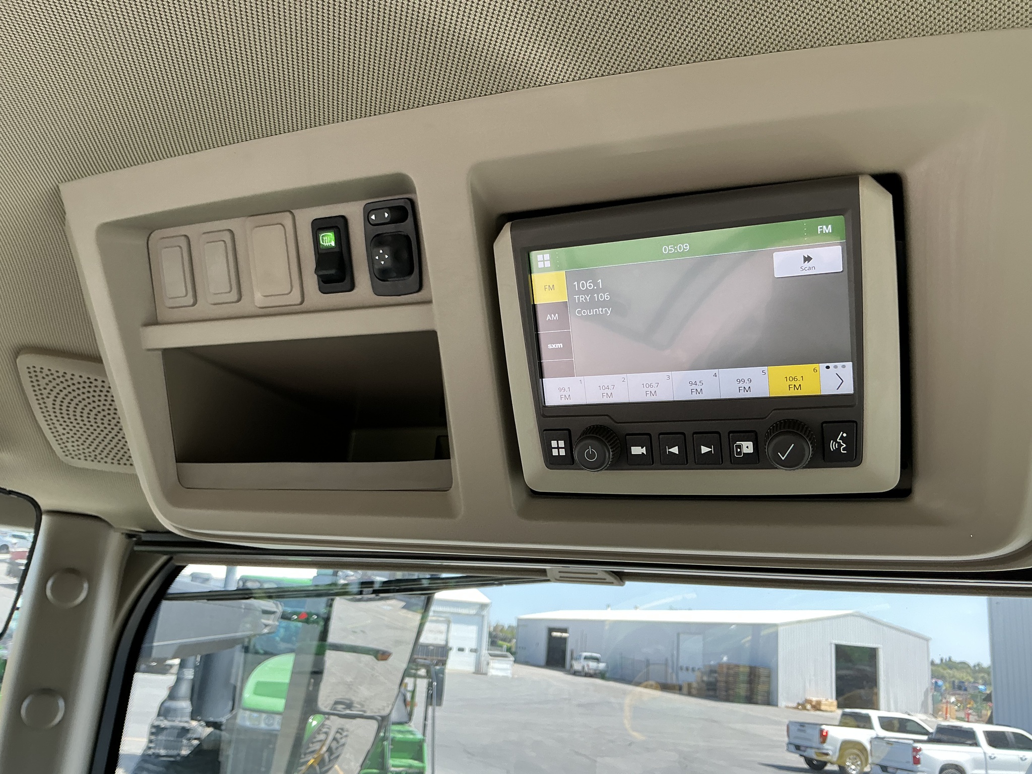 2023 John Deere 8R 280 Image 22