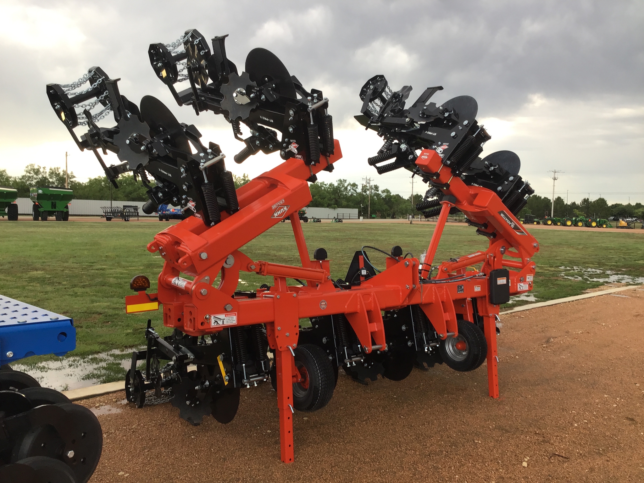 2024 Kuhn Krause 1210M-840F Image 3