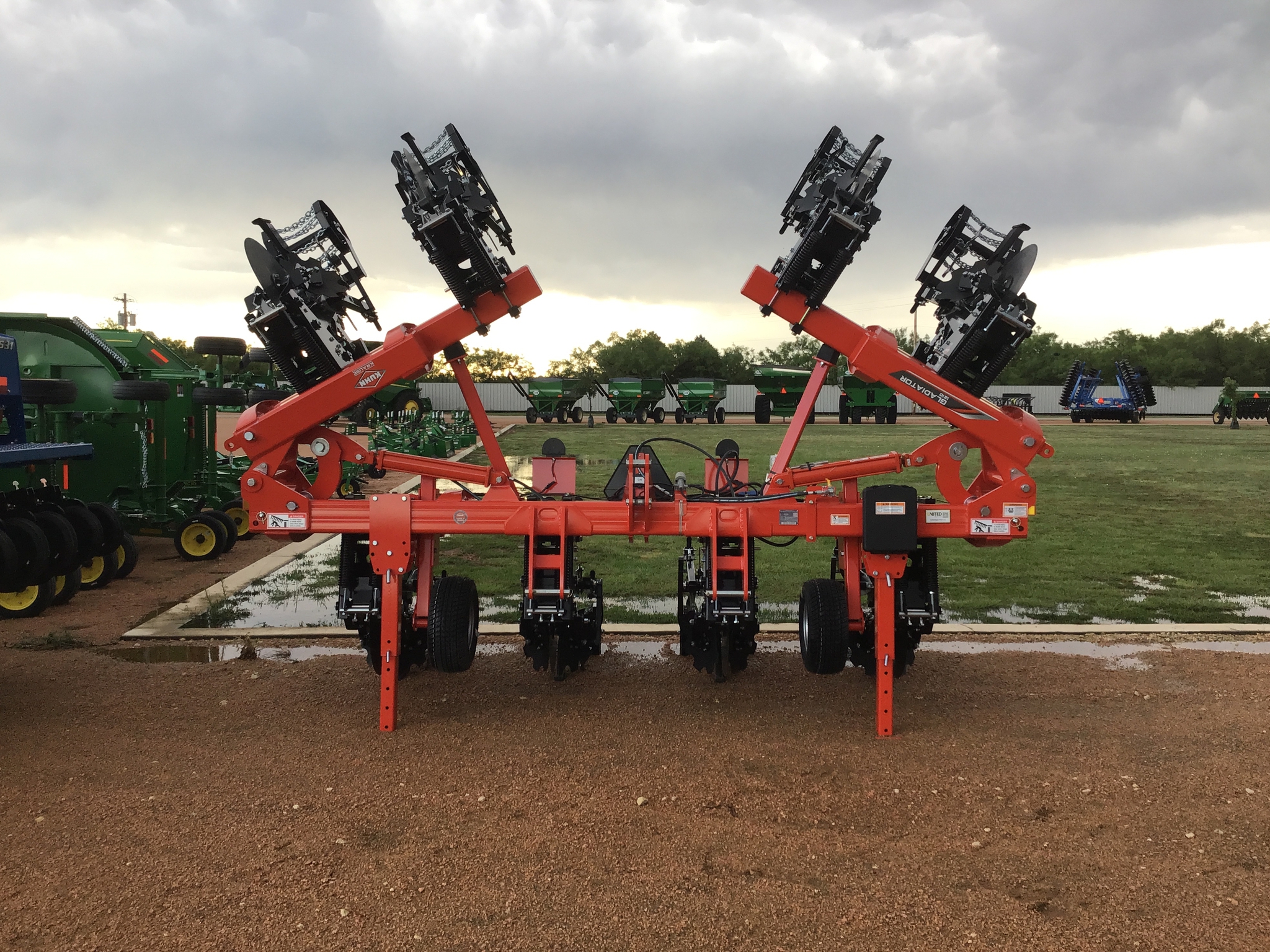 2024 Kuhn Krause 1210M-840F Image 1