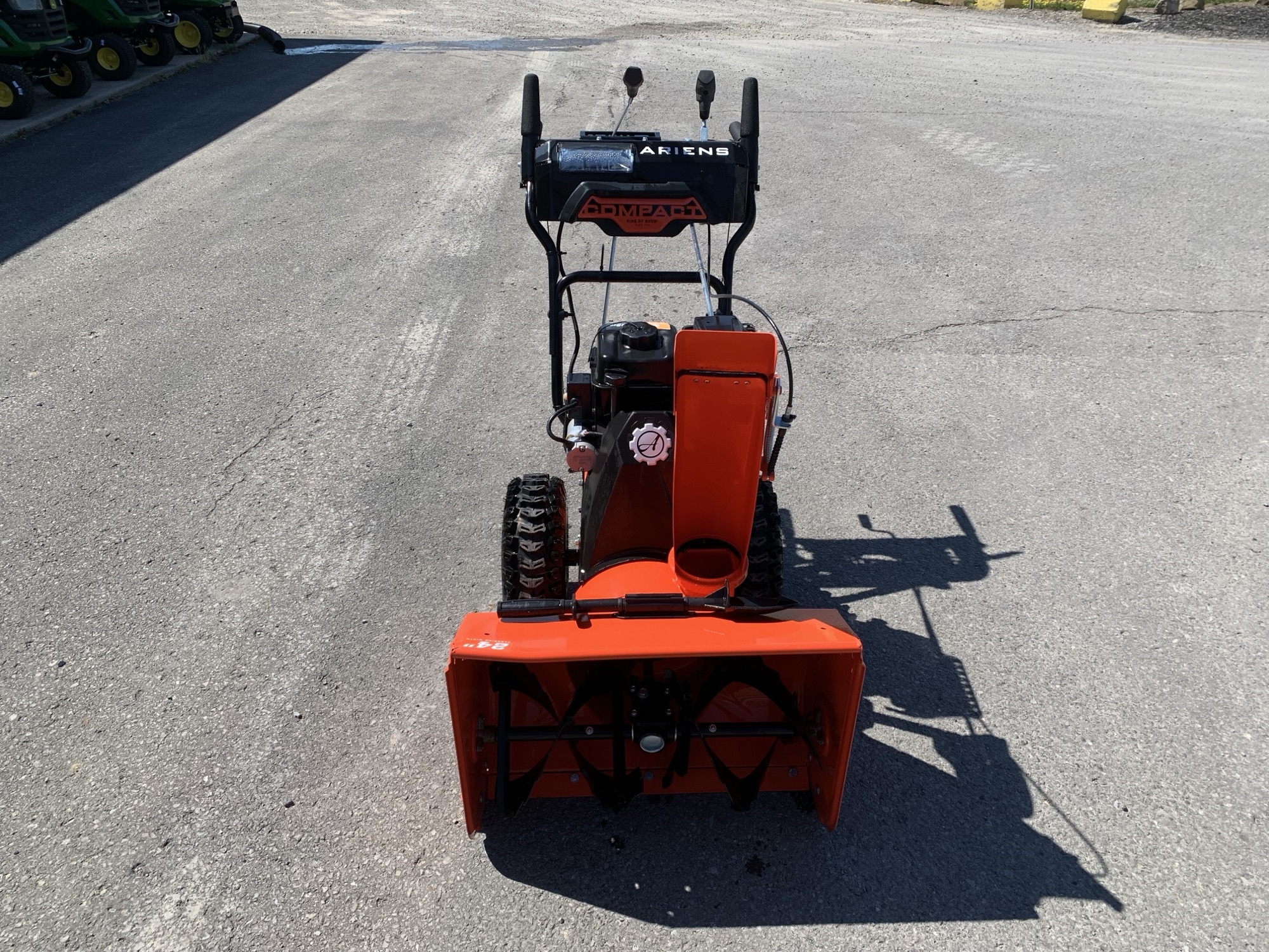 2023 Ariens ST24DLE Compact Image 3