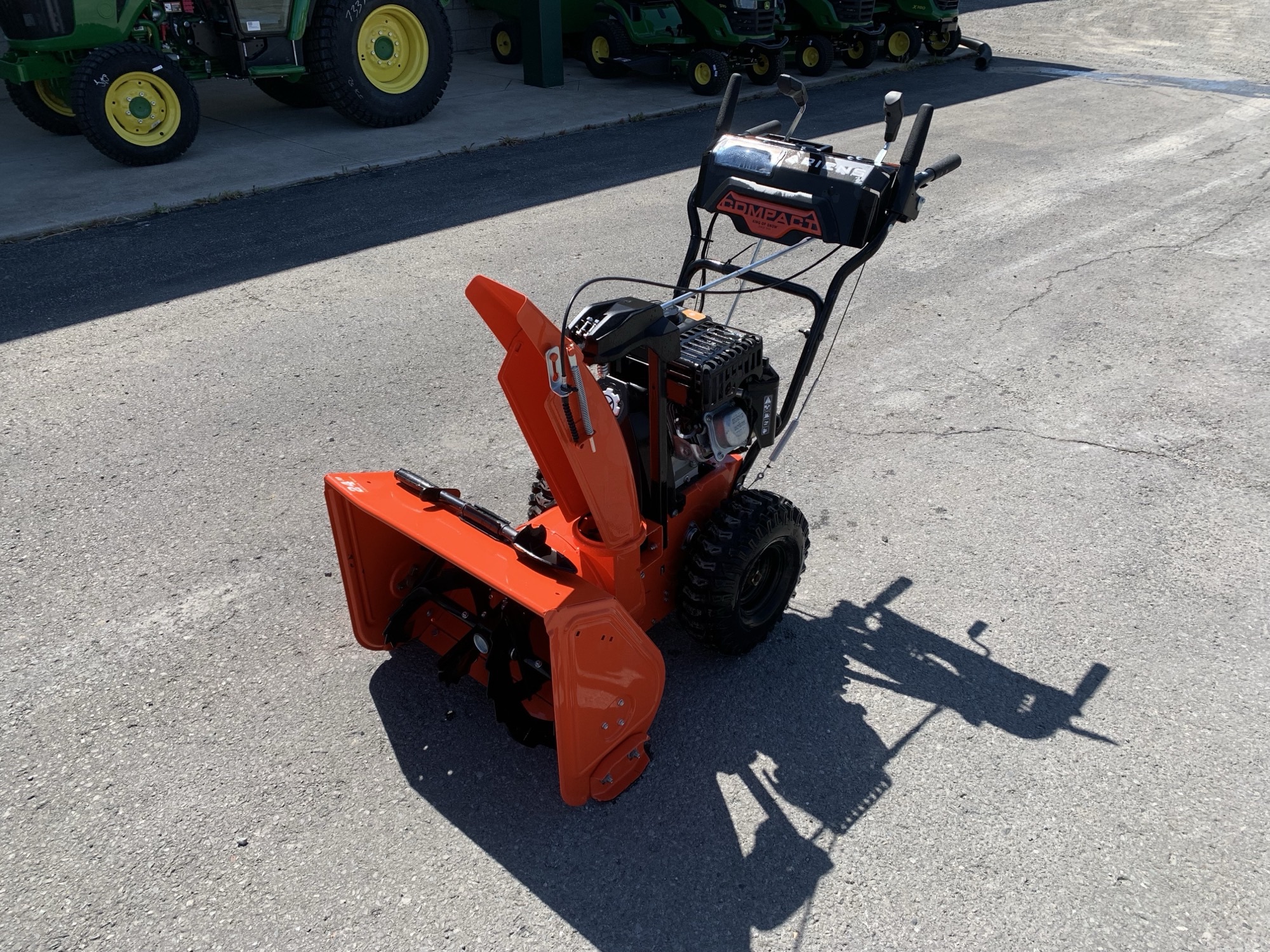 2023 Ariens ST24DLE Compact Image 2