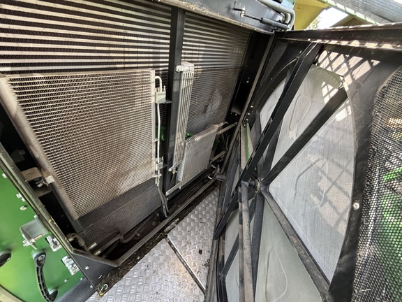 Used 2018 John Deere 8500 Self Propelled Forage Harvesters at Horizon Ag & Turf in Lloydminster, AB - Photo13