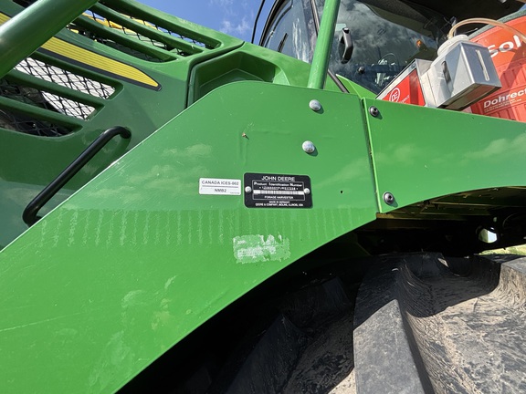 Used 2018 John Deere 8500 Self Propelled Forage Harvesters at Horizon Ag & Turf in Lloydminster, AB - Photo14