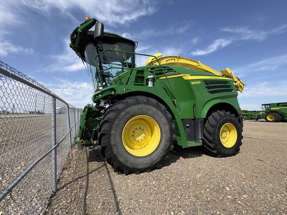 Used 2018 John Deere 8500 Self Propelled Forage Harvesters at Horizon Ag & Turf in Lloydminster, AB - Photo3