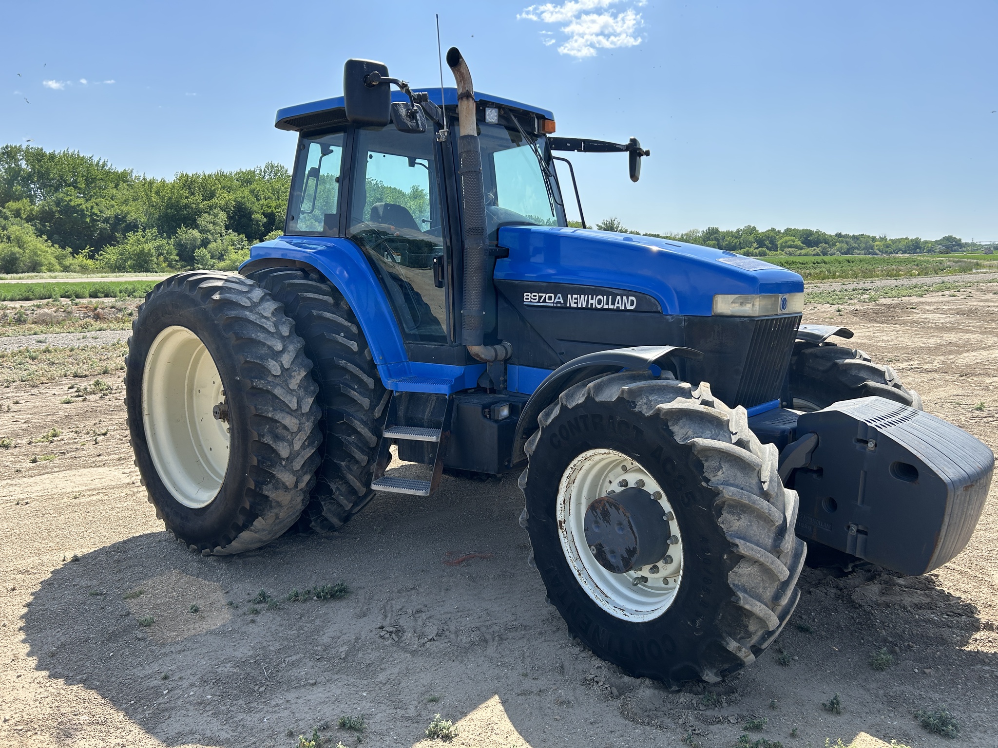 2000 New Holland 8970A Image 3