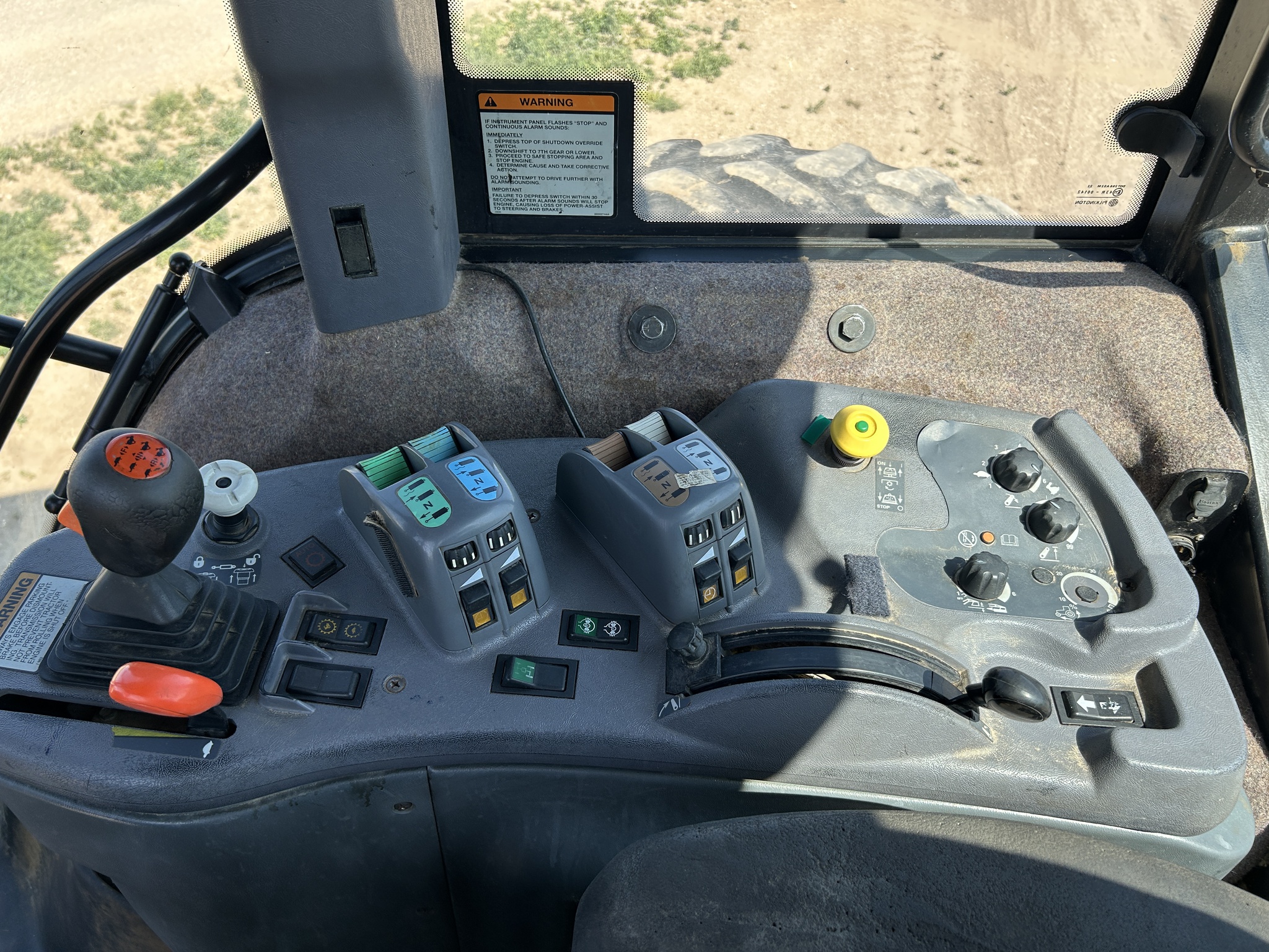 2000 New Holland 8970A Image 16