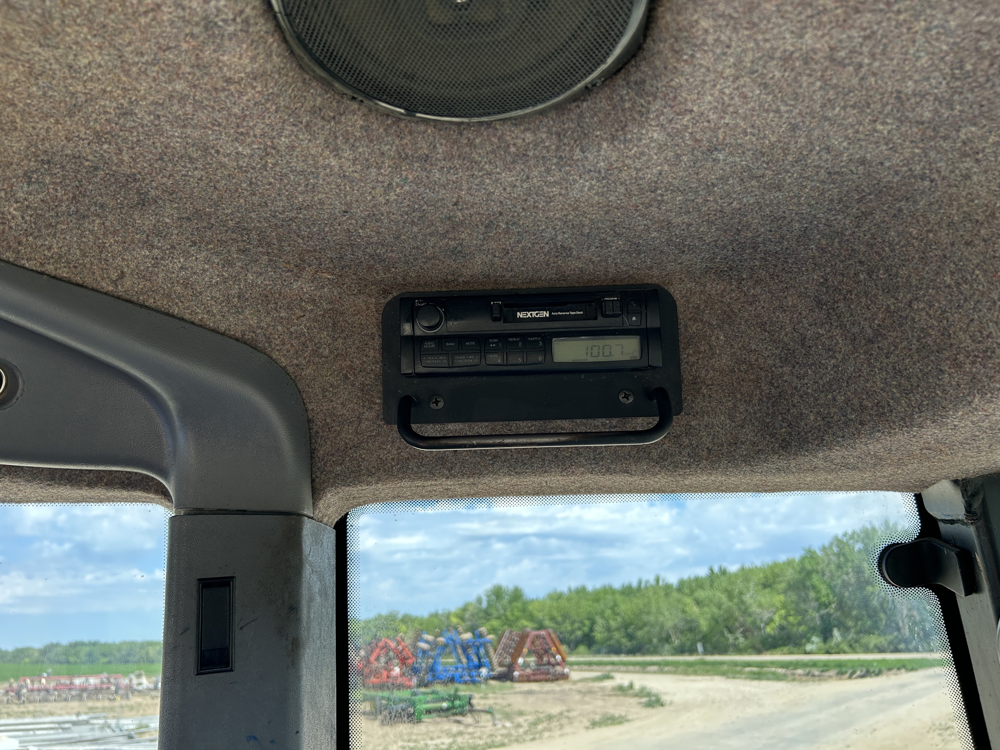 2000 New Holland 8970A Image 17