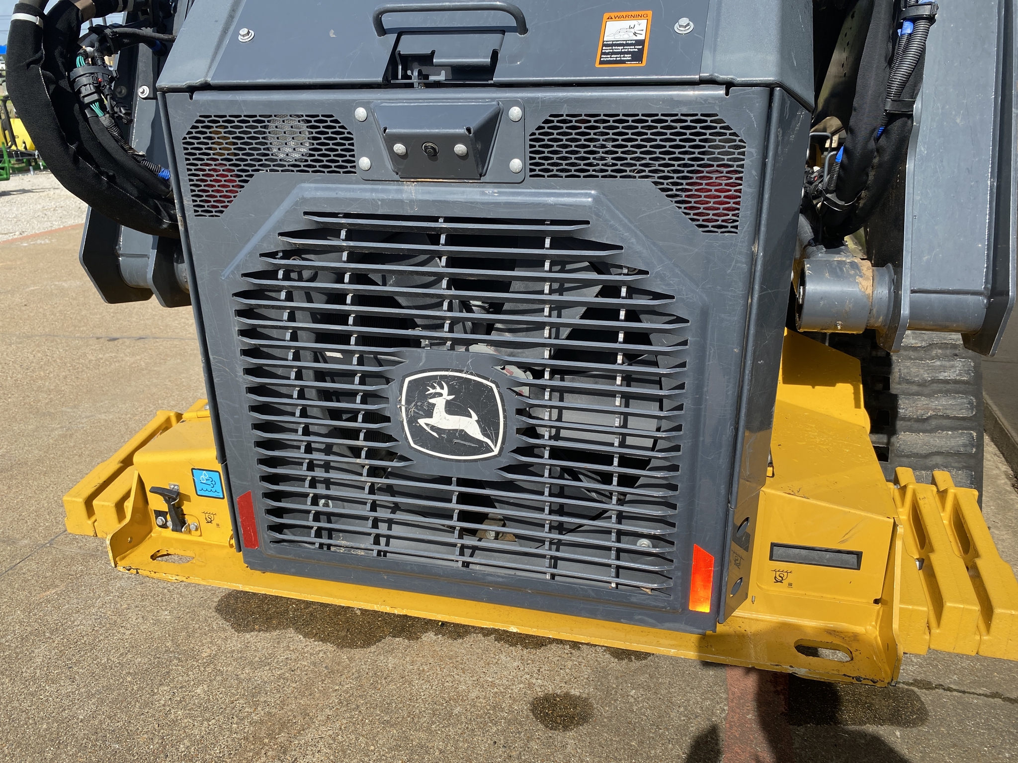 2024 John Deere 335 P Image 17