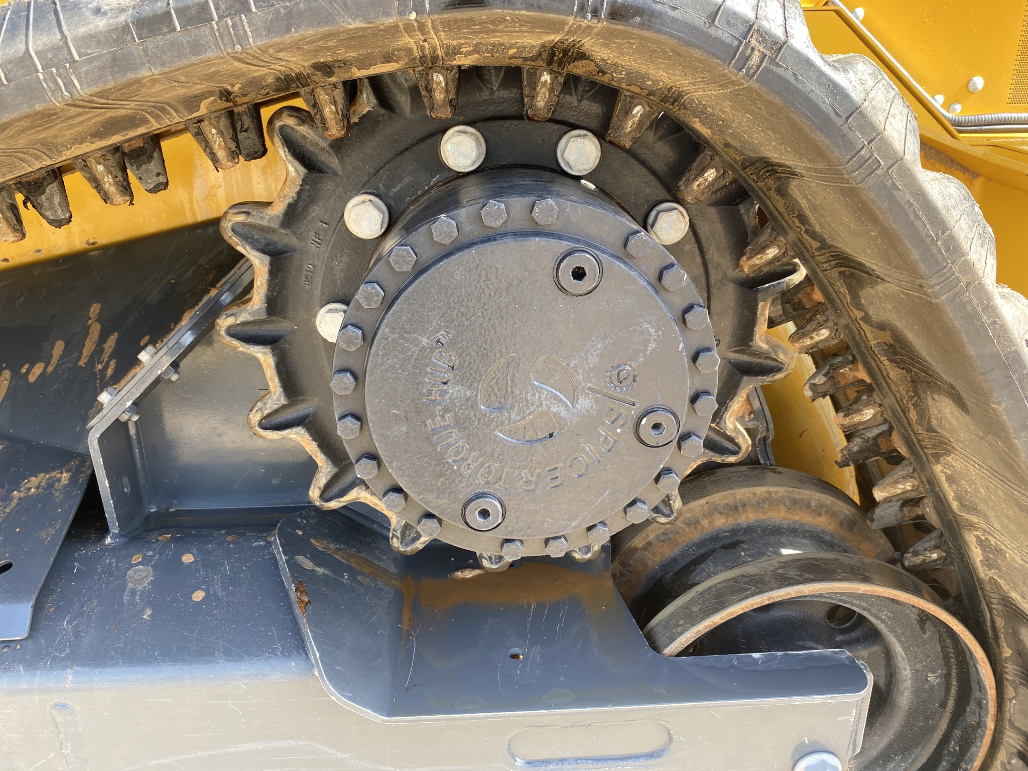 2024 John Deere 335 P Image 37
