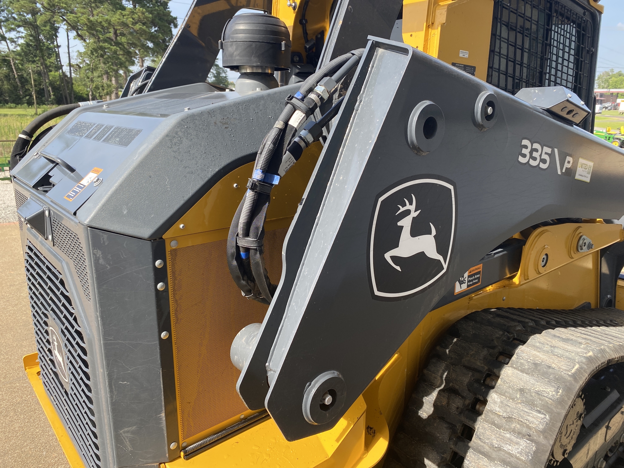 2024 John Deere 335 P Image 32