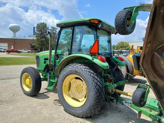 Photo of 2013 John Deere 5083E