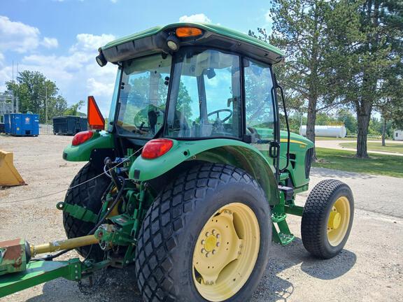 Photo of 2013 John Deere 5083E