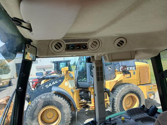 Photo of 2013 John Deere 5083E