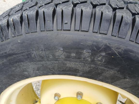 Photo of 2013 John Deere 5083E