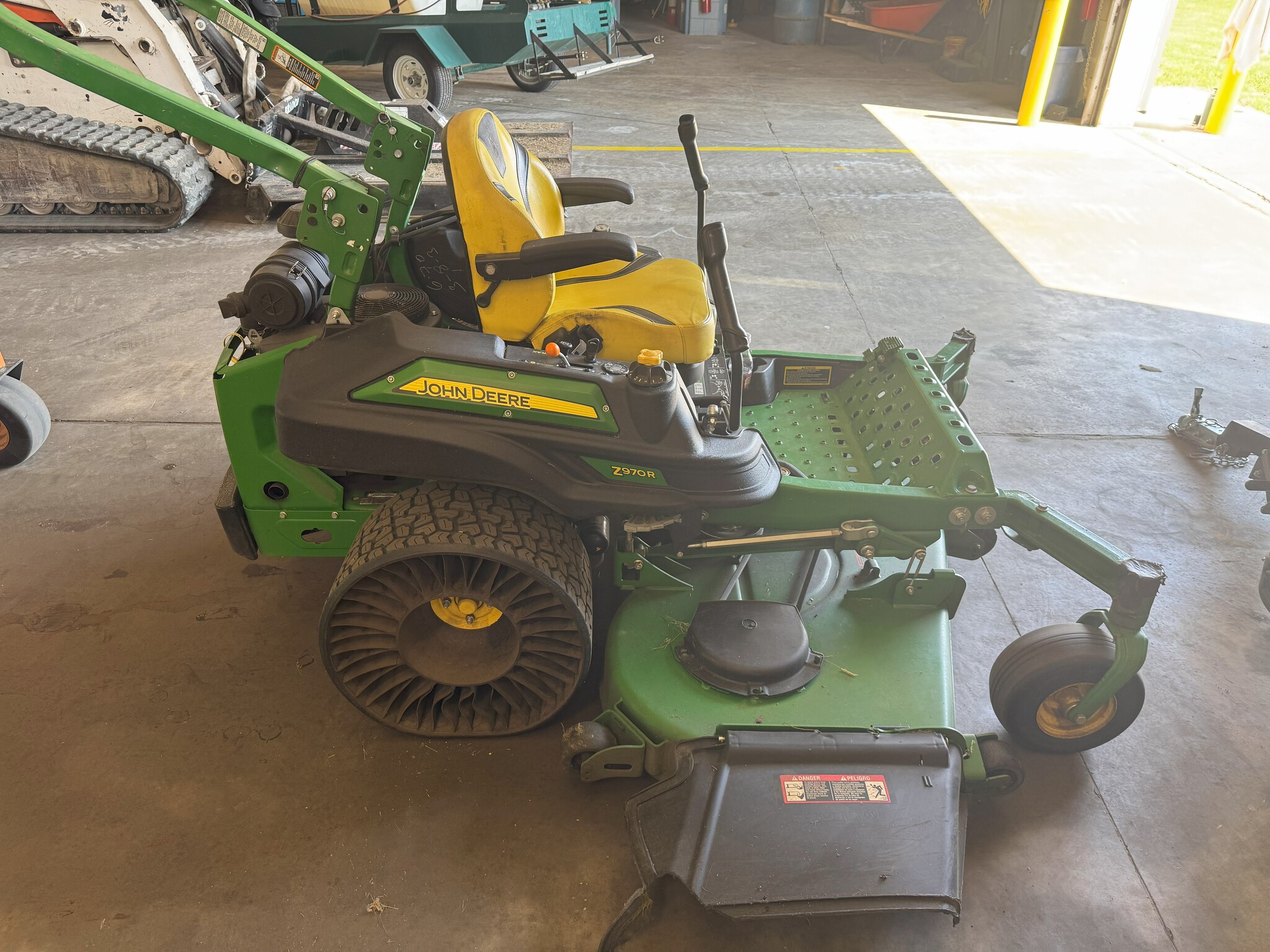 2019 John Deere Z970R Image 4