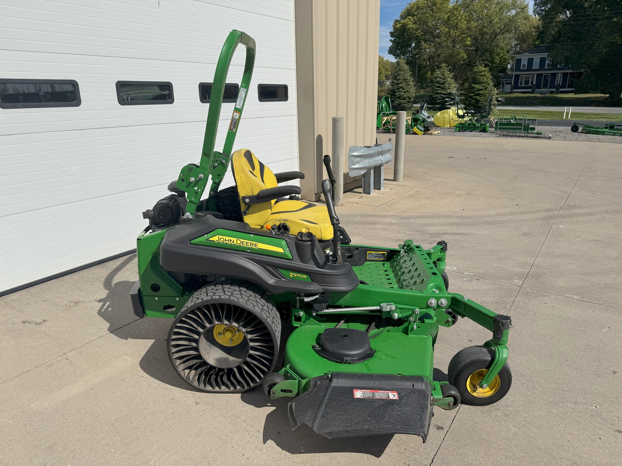 2019 John Deere Z970R Image 2
