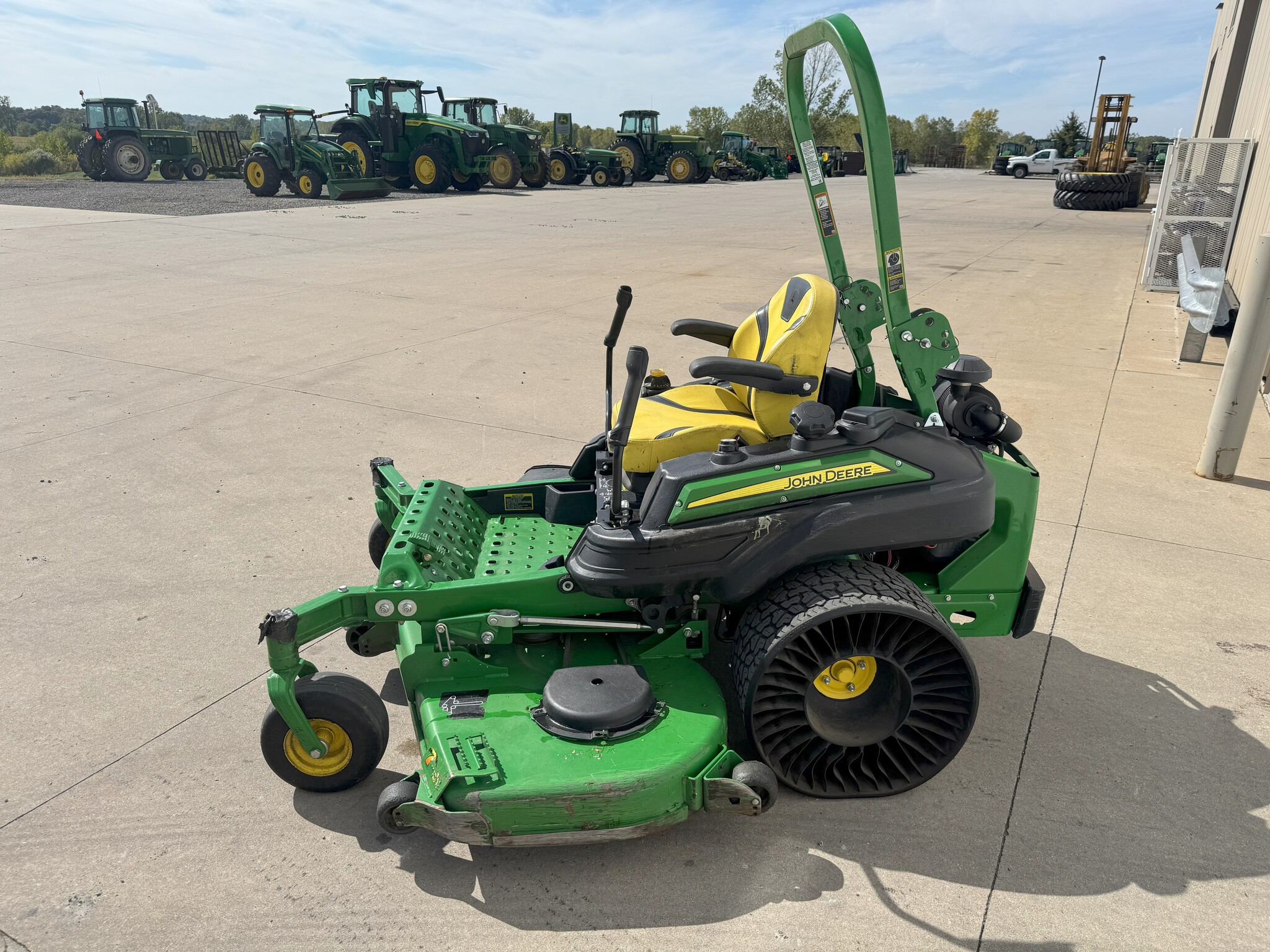 2019 John Deere Z970R Image 6