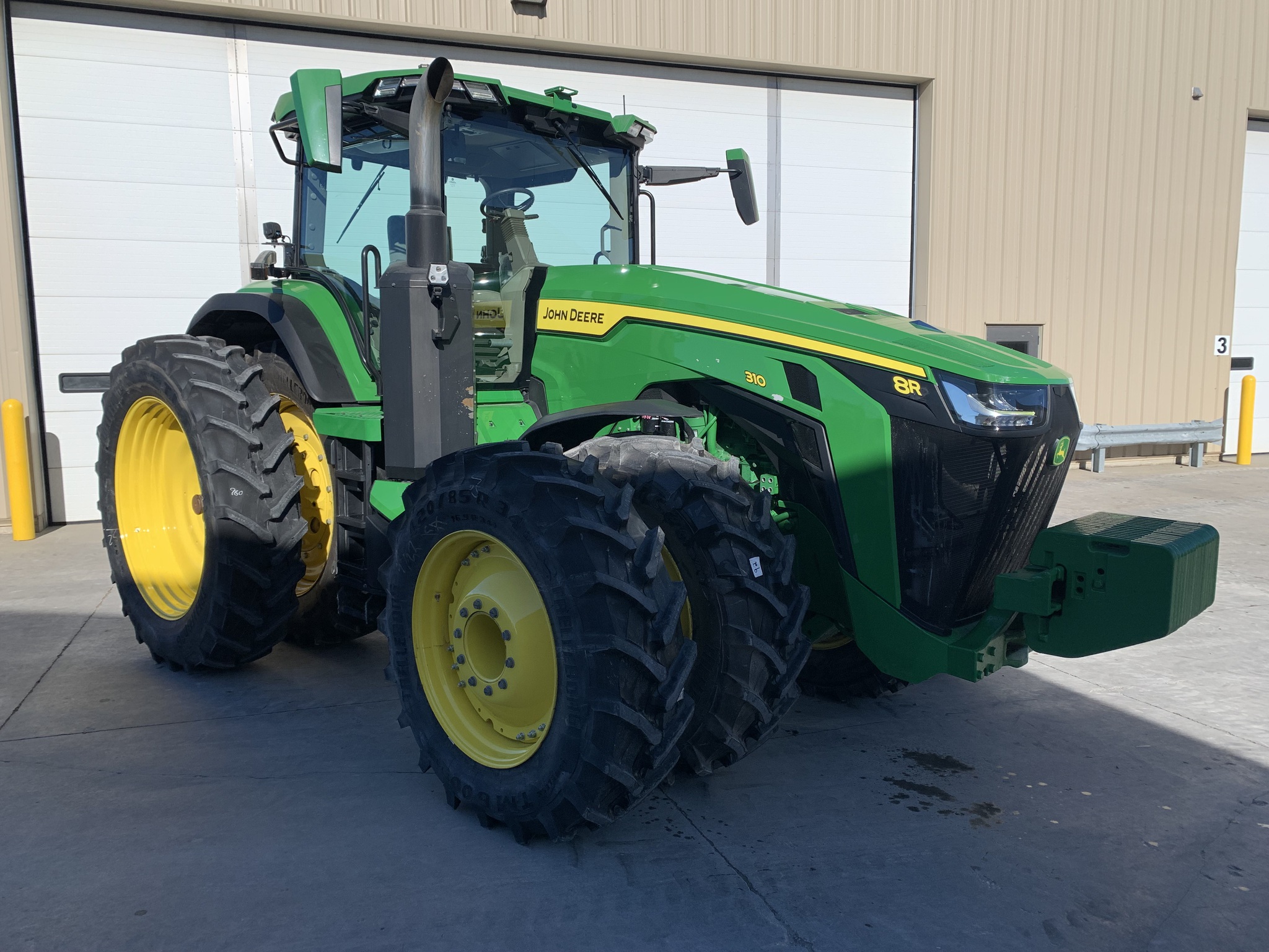 2023 John Deere 8R 310 Image 1