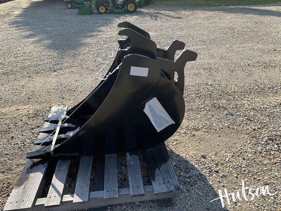 Photo of 2024 John Deere BYT10989