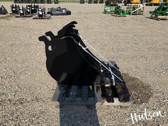 Photo of 2024 John Deere BYT10989