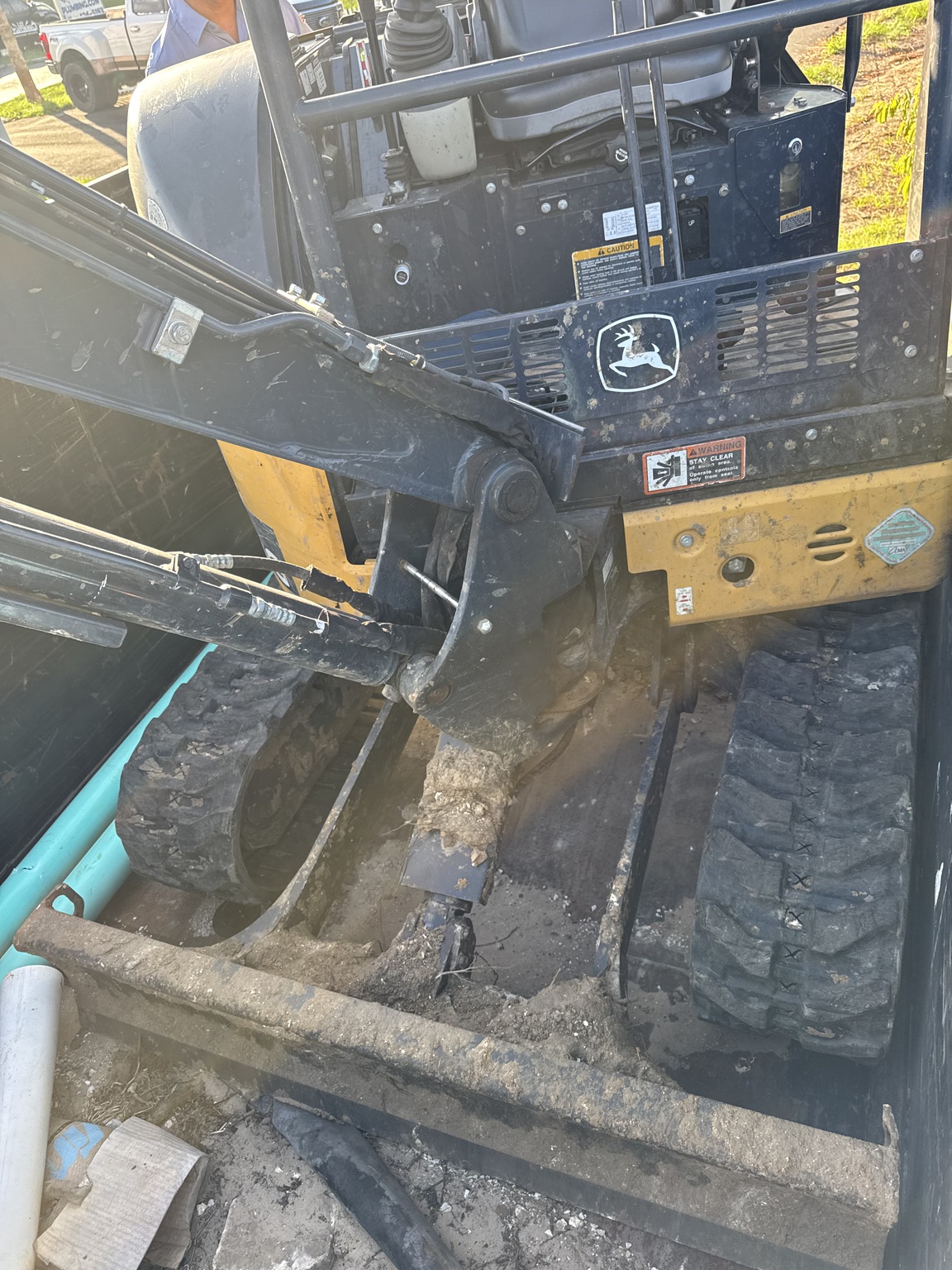 2020 John Deere 26G Image 6