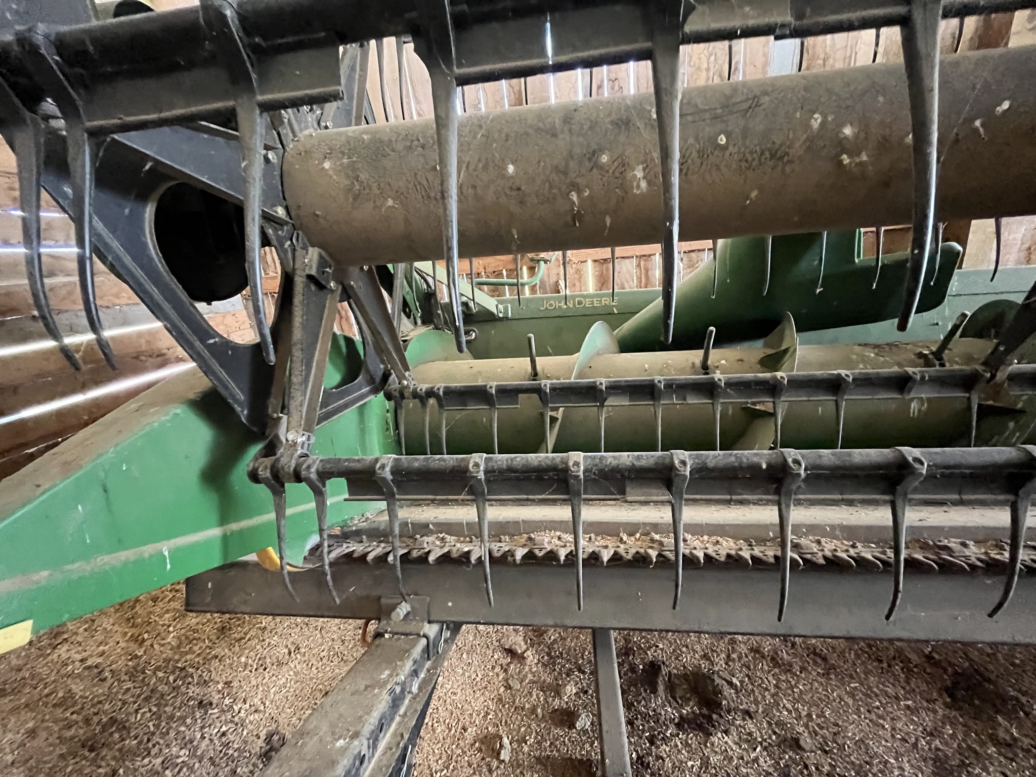 2011 John Deere 630F Image 11