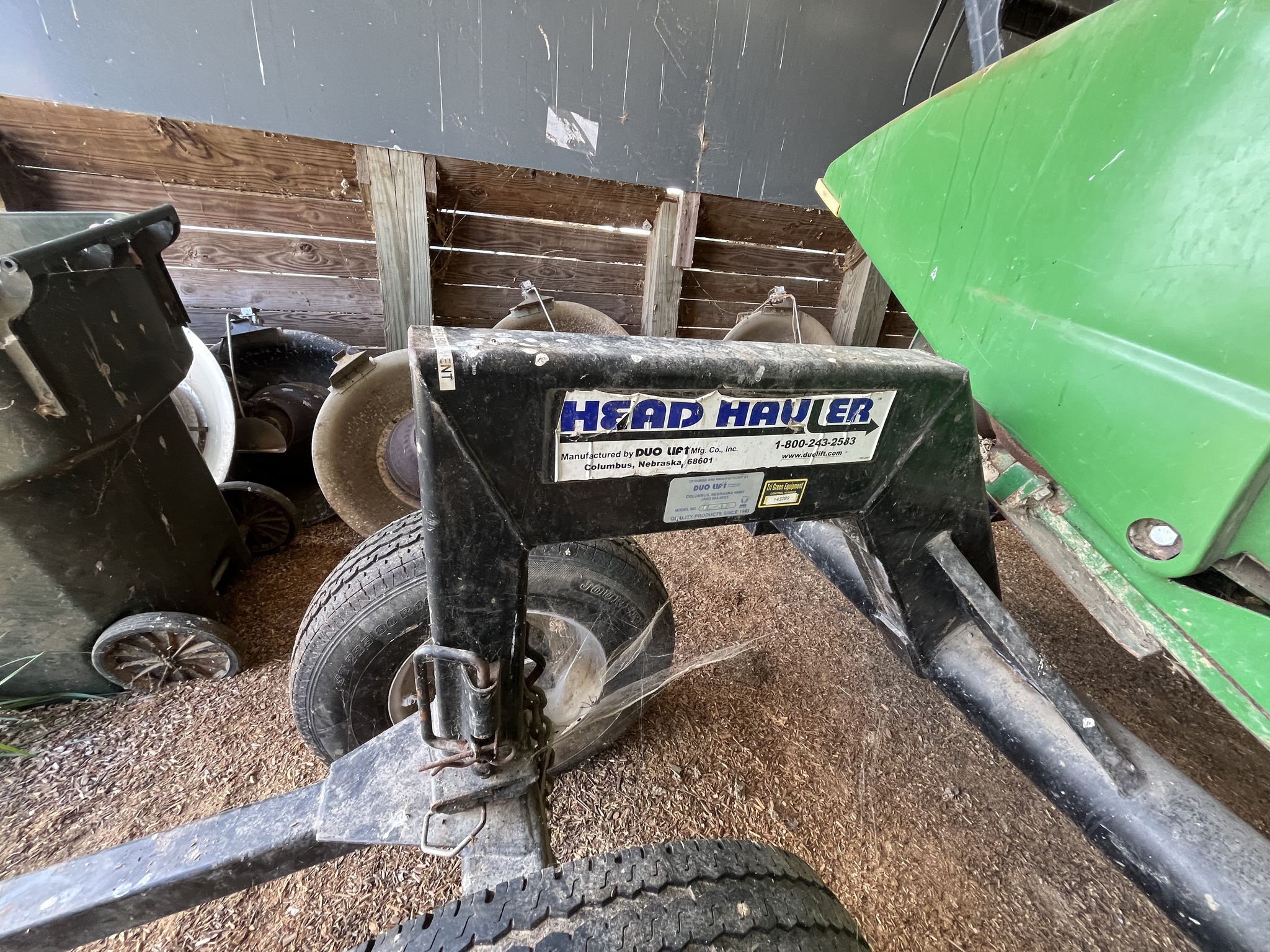 2011 John Deere 630F Image 8