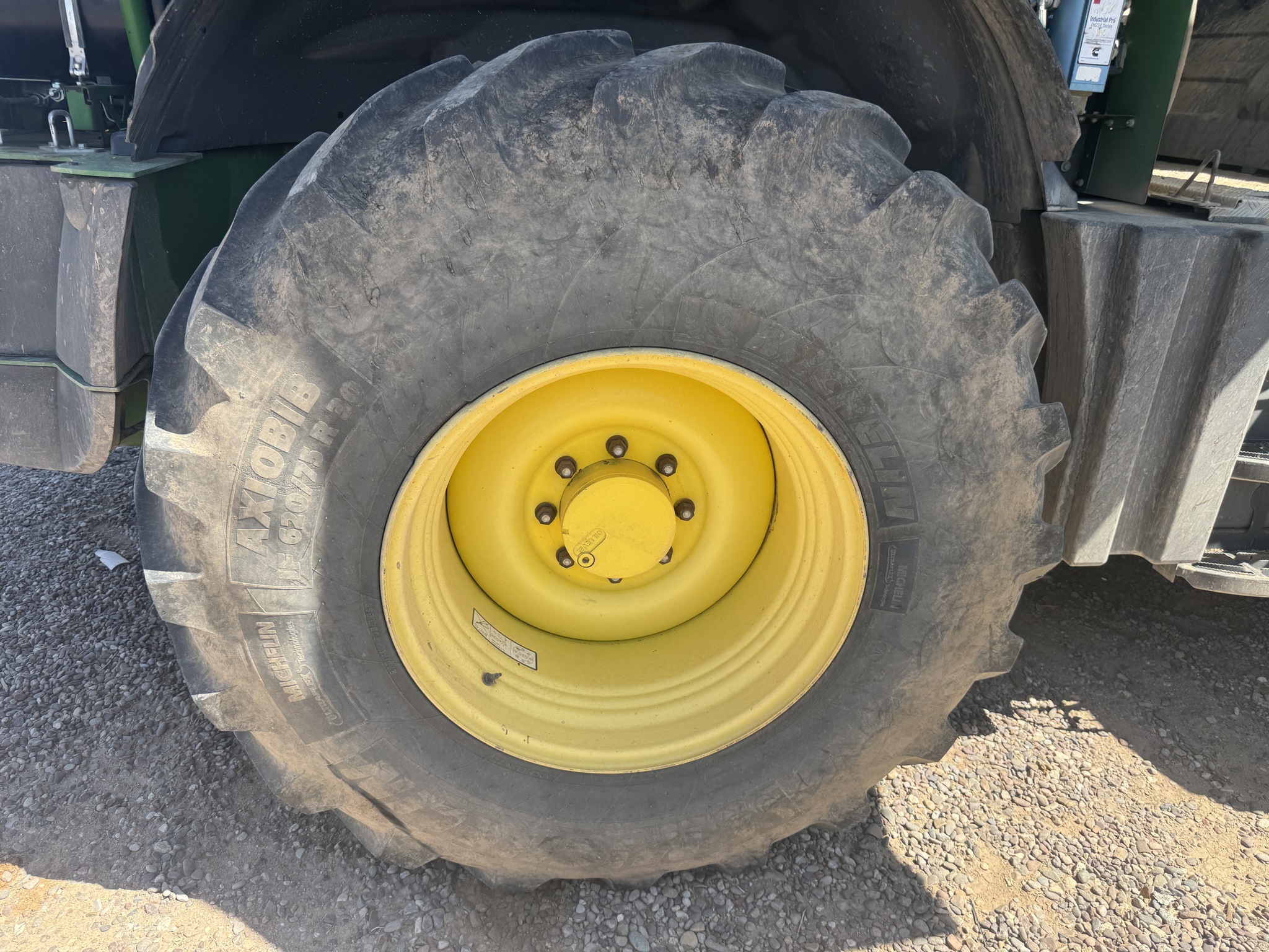 2016 John Deere 8800 Image 13