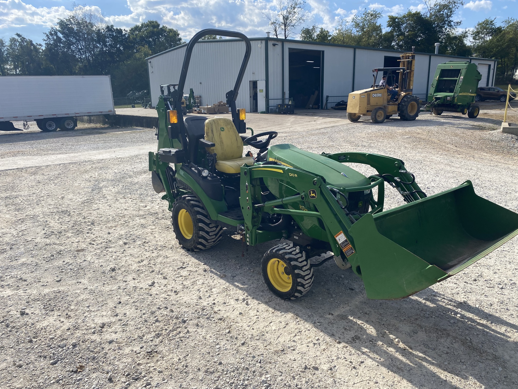  2022 John Deere 1025R at Heritage Tractor in Harrison, AR