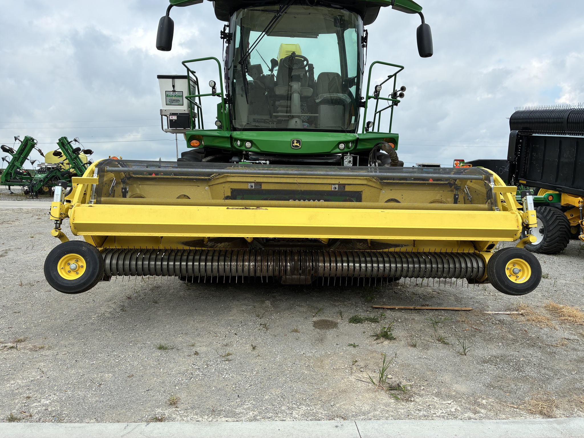 2022 John Deere 659 Image 2