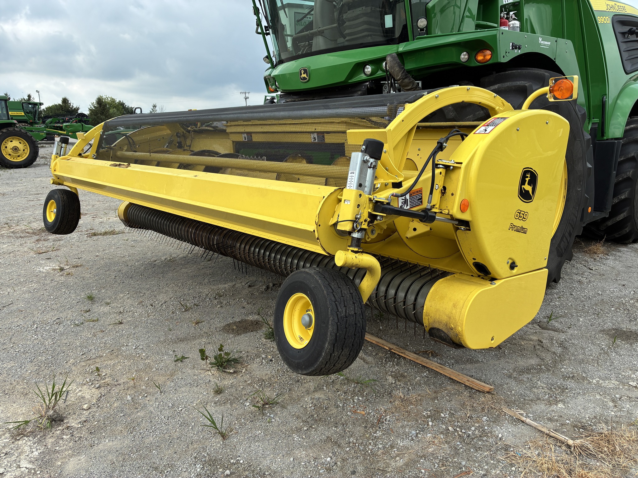 2022 John Deere 659 Image 3