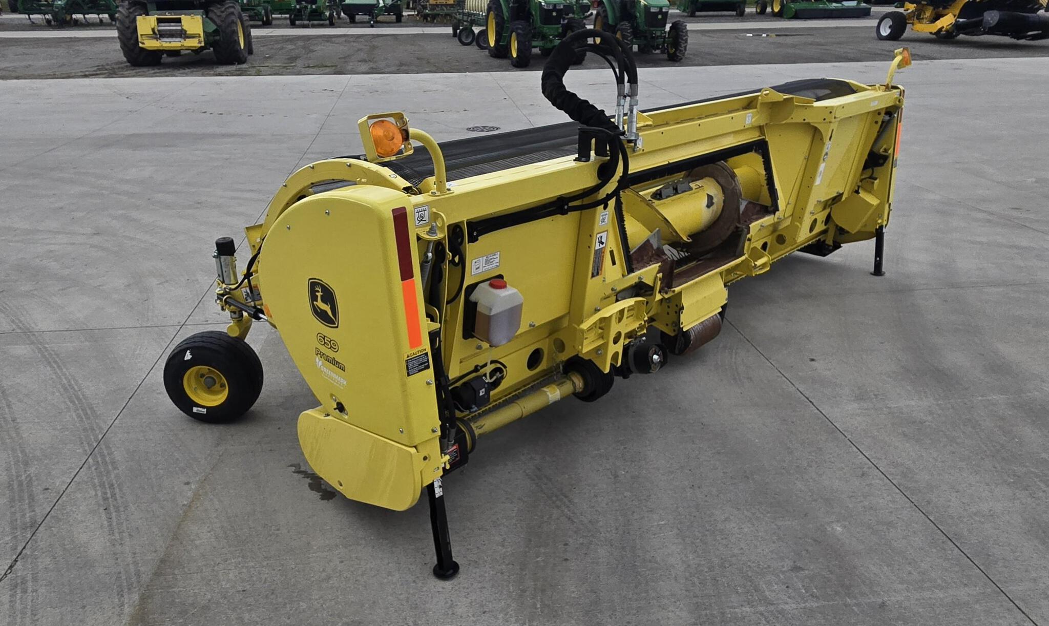 2022 John Deere 659 Image 5