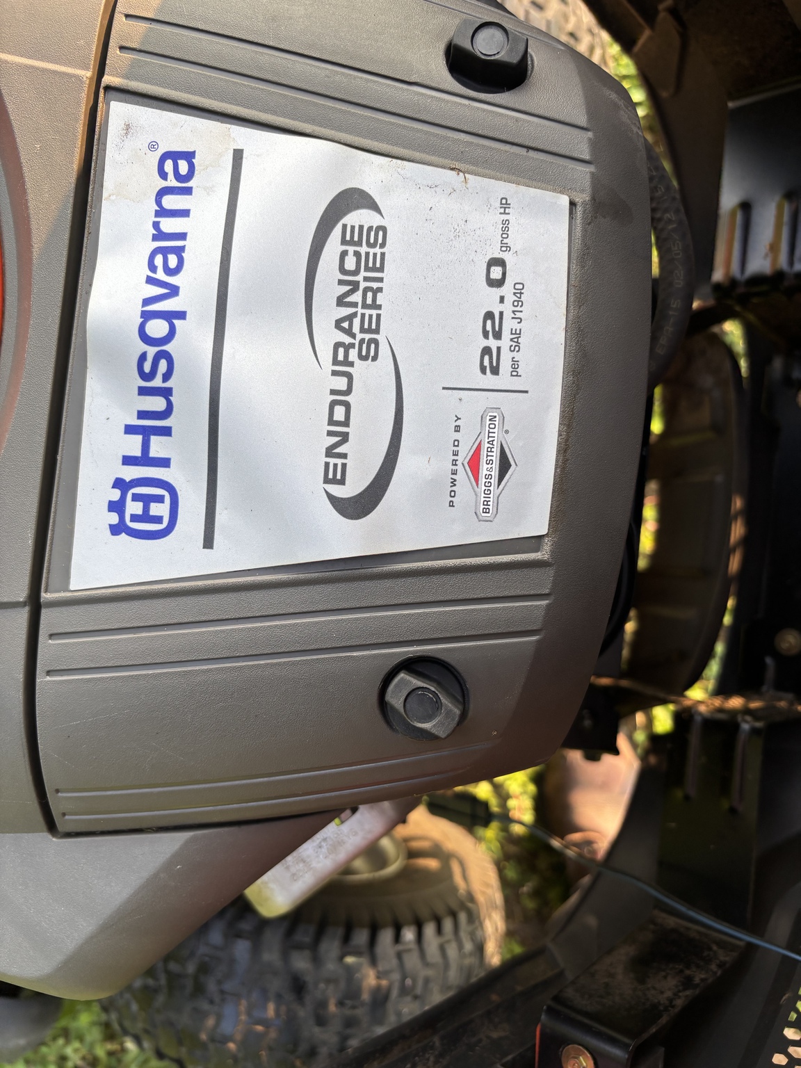 Husqvarna YTH2242 Image 7