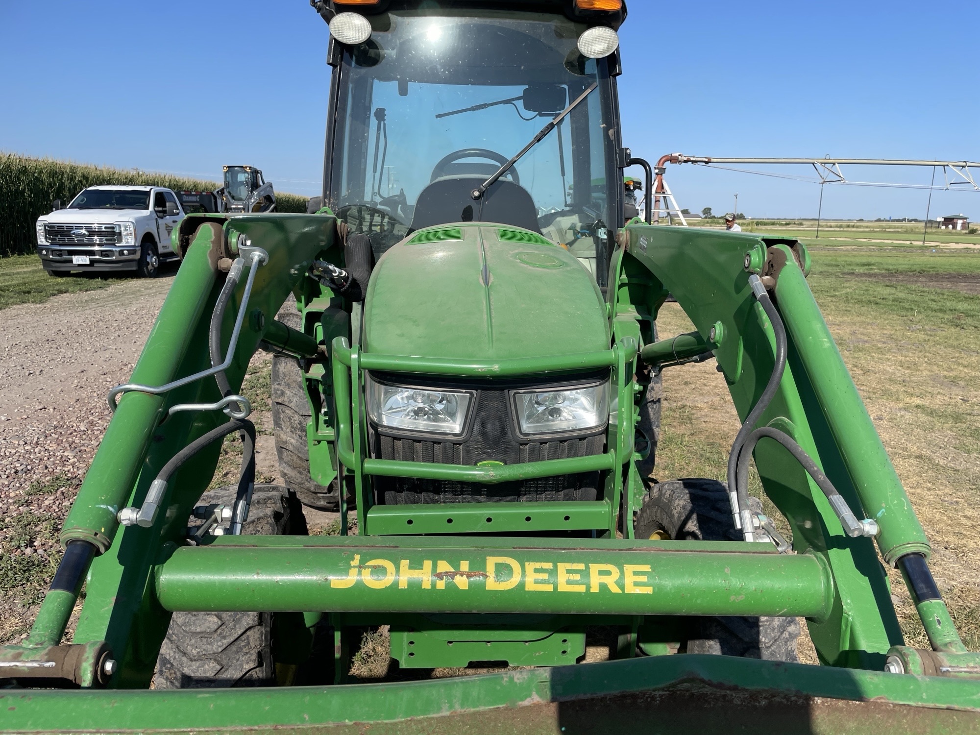 2018 John Deere 4066R Image 3