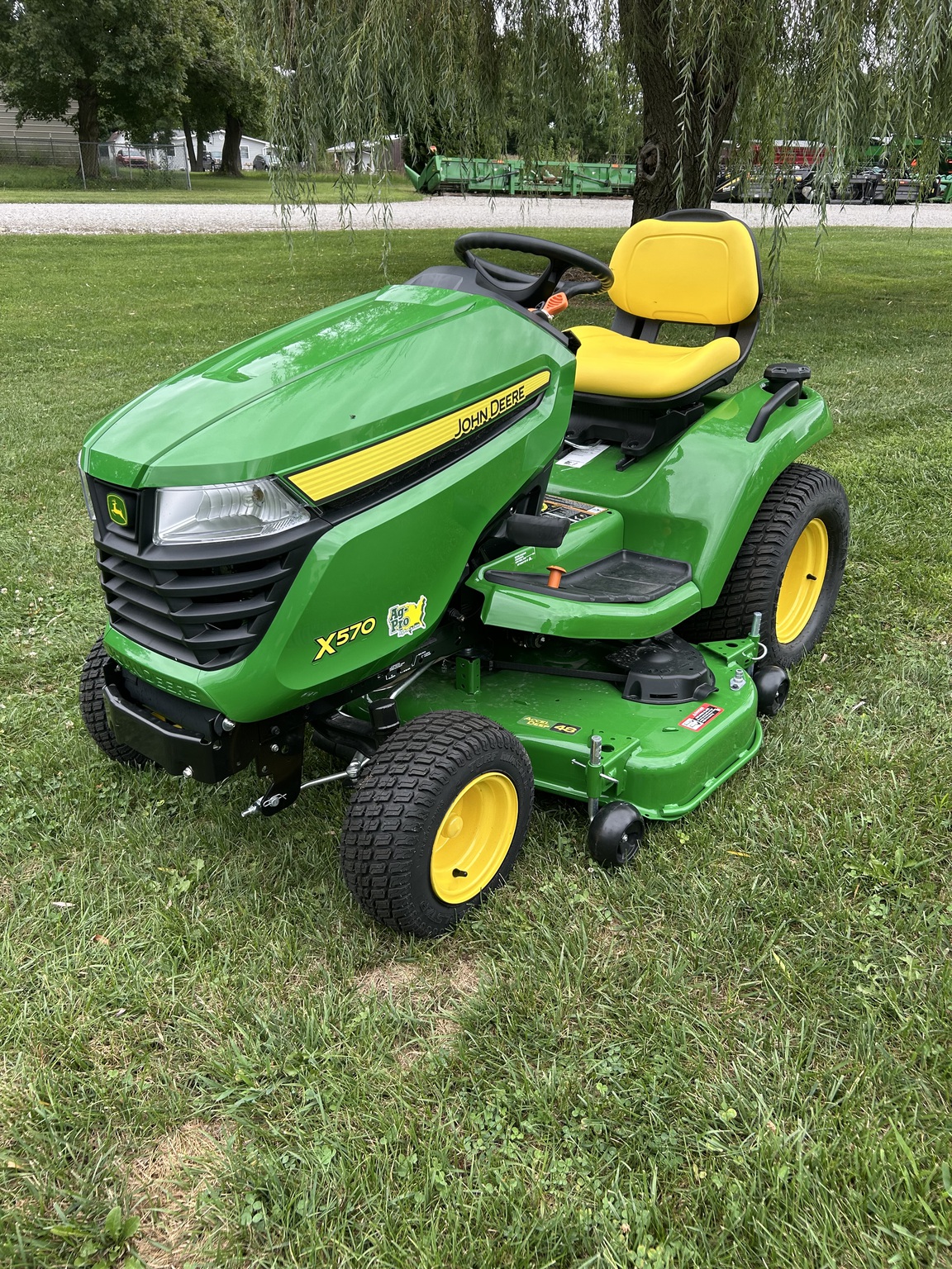2025 John Deere X570 Image 2