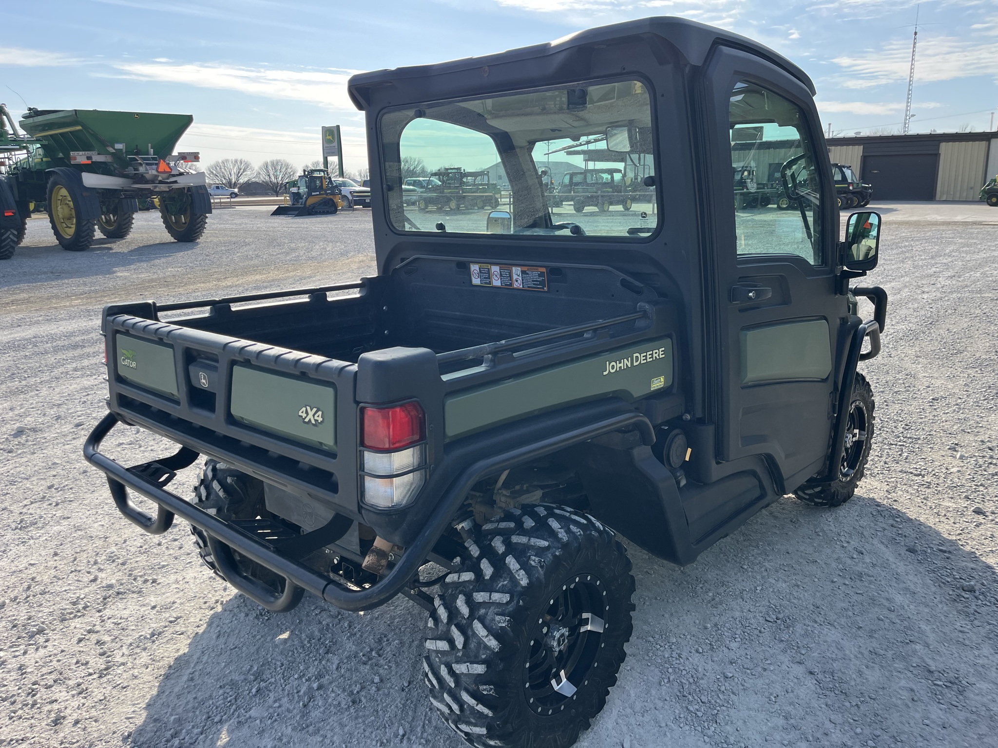  2018 John Deere XUV 835R at Heritage Tractor in Nevada, MO